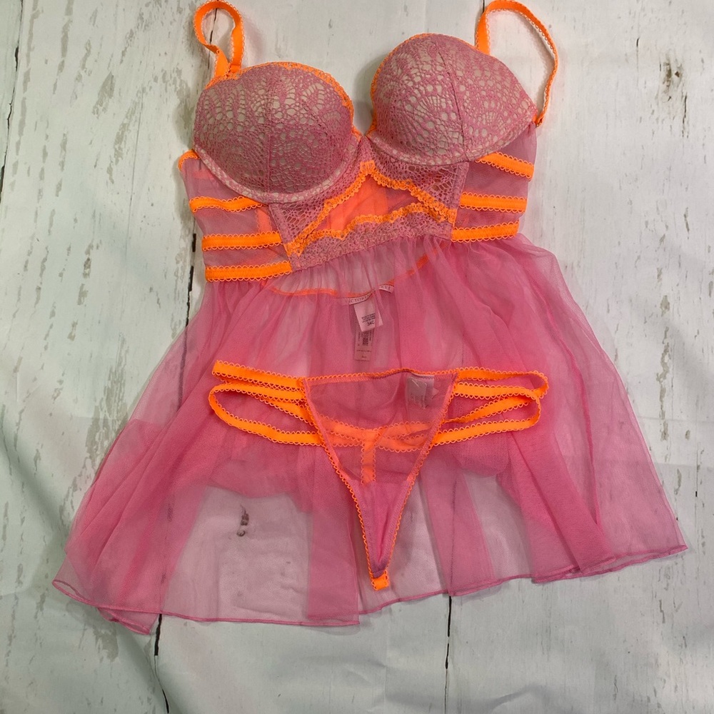 NWT Victoria secret 2 piece lingerie set
